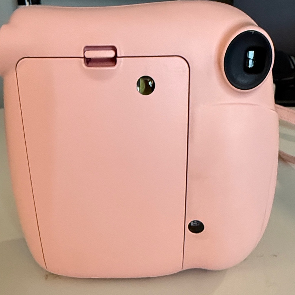 Instax Mini 7+ Blush Pink Instant Camera with Case - Picture 3 of 4